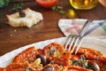 Pomodori secchi conditi con olive